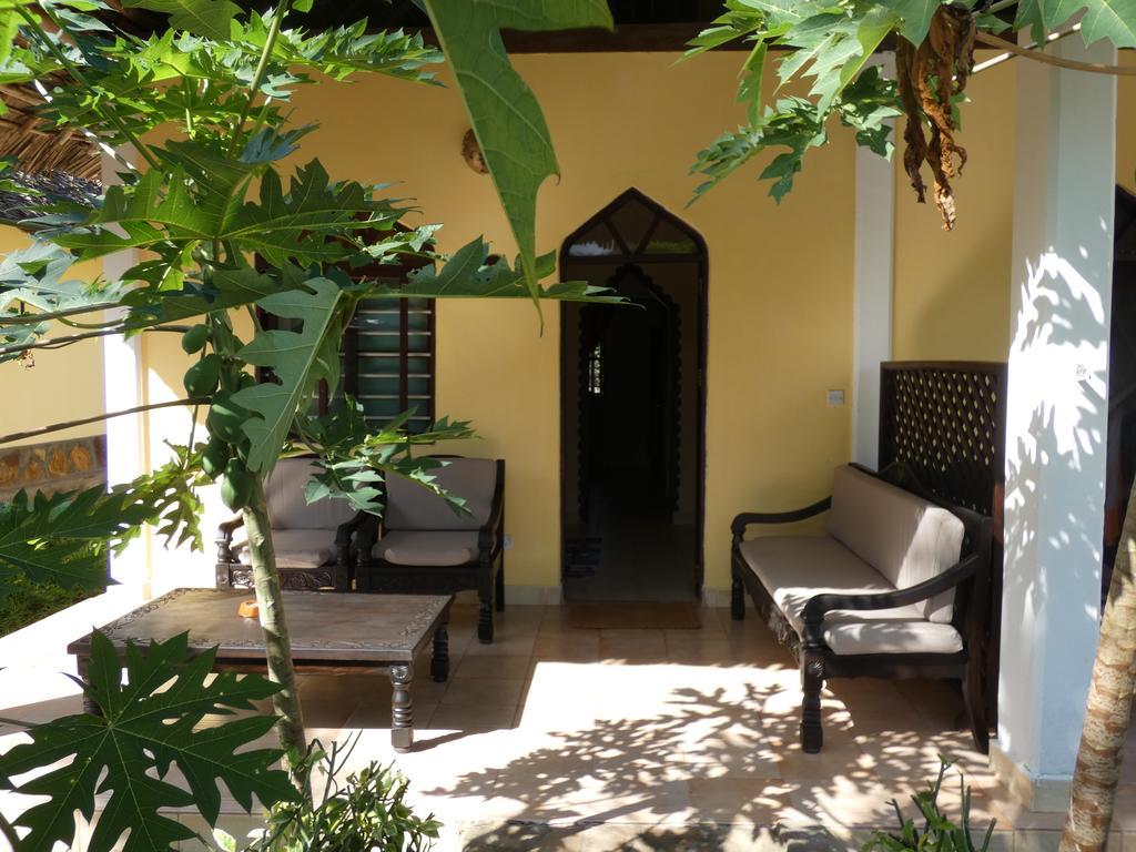 Kiwengwa Bungalow Boutique Resort Exterior photo